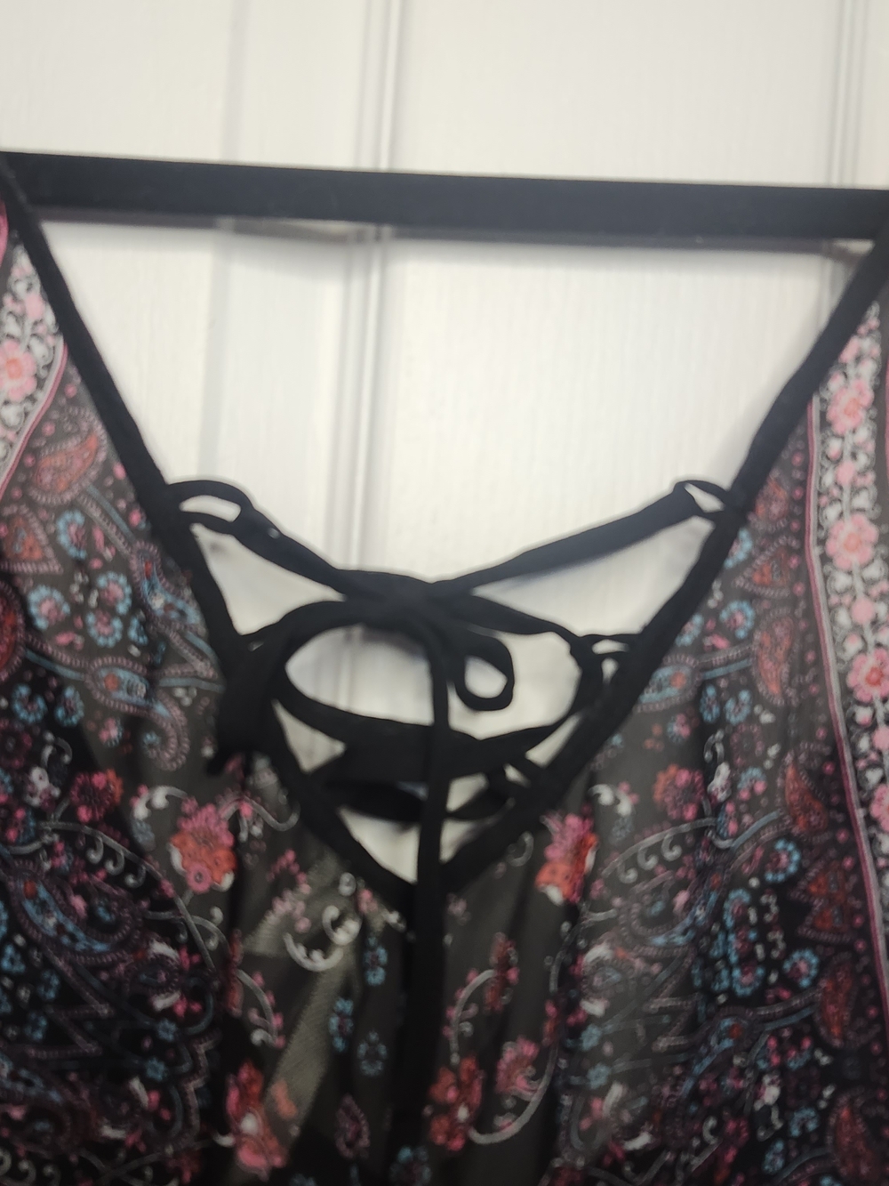 Women's Black Paisley Handkerchief Hem Tank Top Size Small - Picture 5 of 6